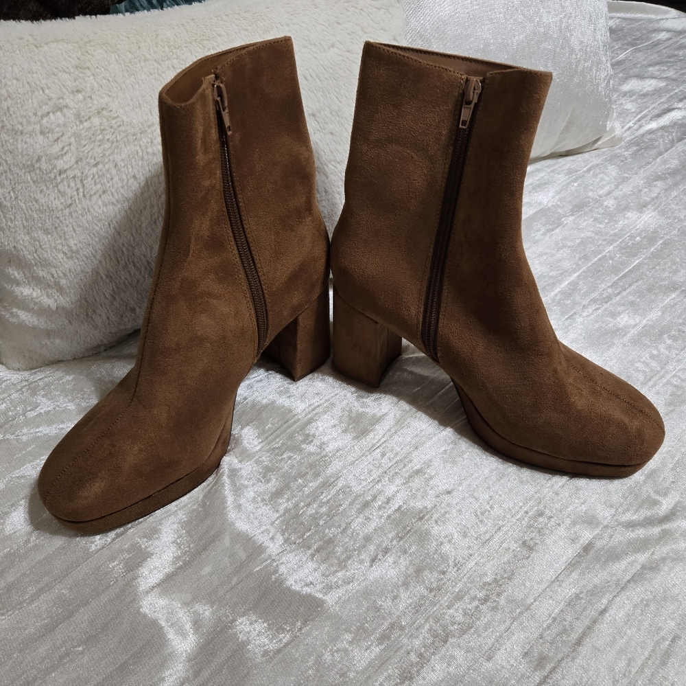 Delicious Tan  Faux Suede Heeled Boots NWOT. Size 8